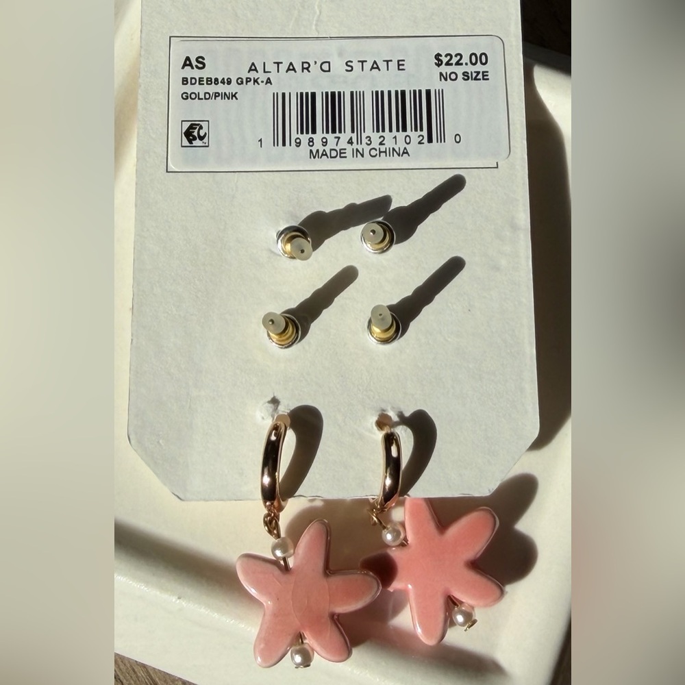 Altar'd State Pink and Gold Starfish Earring Set - Picture 2 of 4